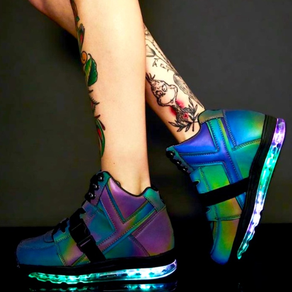 YRU Qozmo Aiire - Light Up Platform